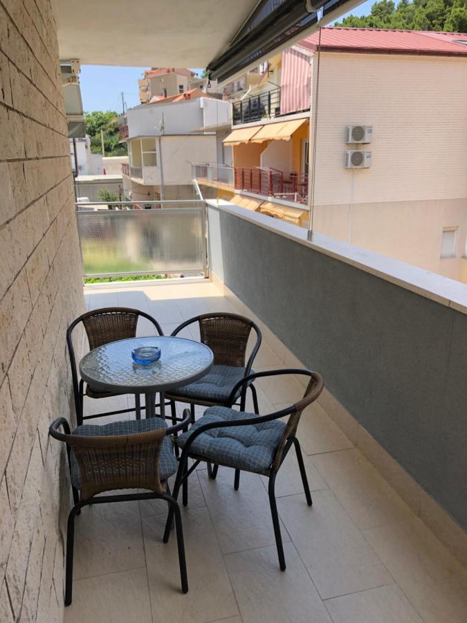 Omis - Private Ensuite Room With Balcony - Hotel Style Omiš Exterior foto