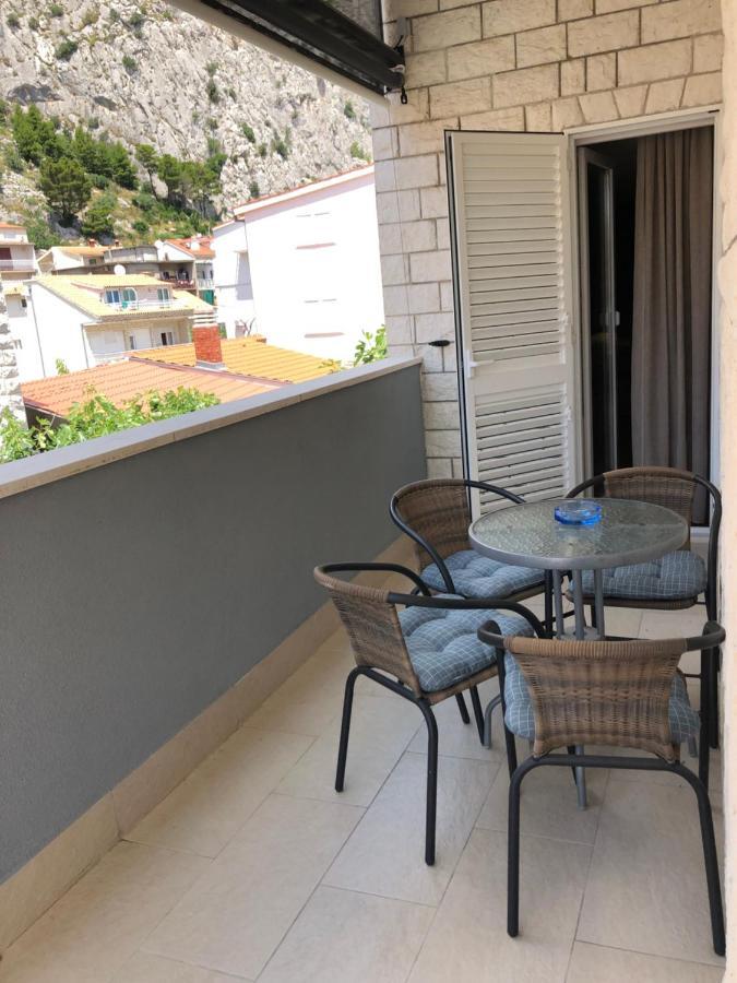 Omis - Private Ensuite Room With Balcony - Hotel Style Omiš Exterior foto