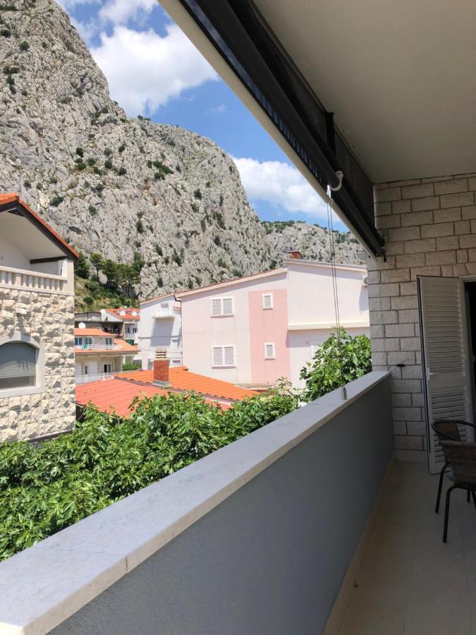 Omis - Private Ensuite Room With Balcony - Hotel Style Omiš Exterior foto